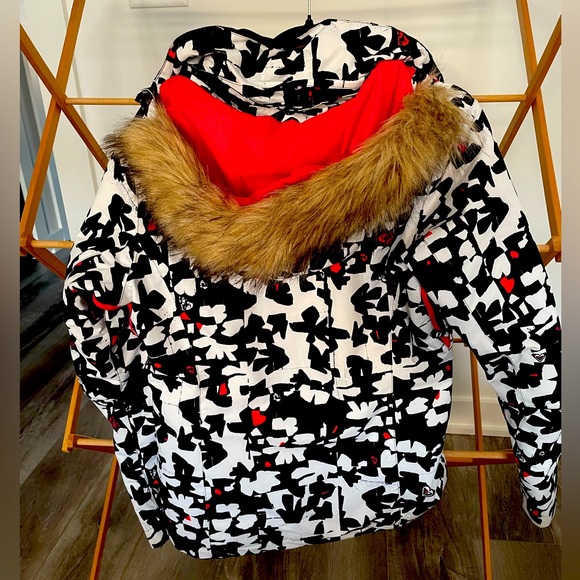 Roxy Snowboarding Jacket - Picture 2 of 4